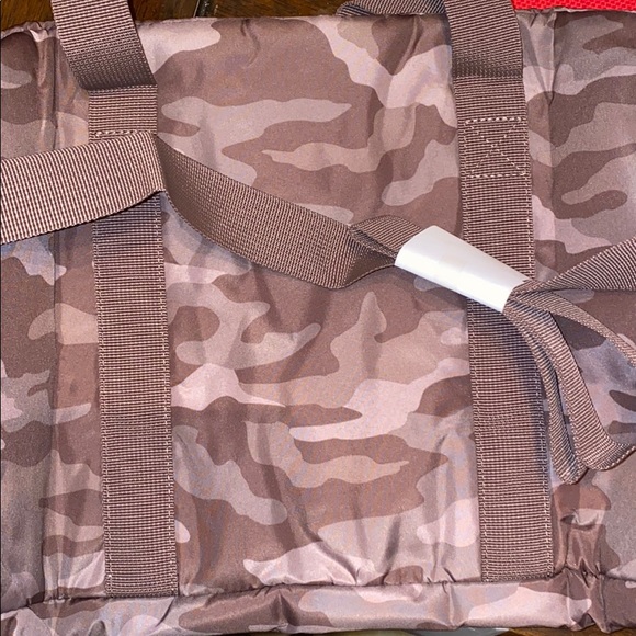 Victoria's Secret PINK Bora Brown Camo Duffle Bag - Picture 8 of 10